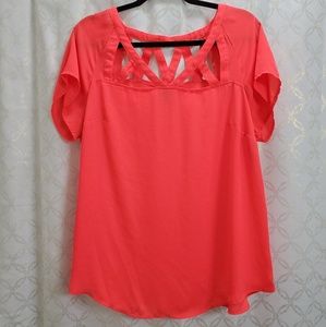 NWOT Coral Torrid Sz 0 Tee Criss Cross Lattice